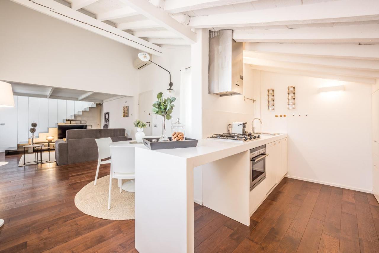 Emilia Suite Urban Modena Bagian luar foto